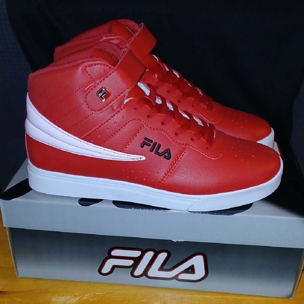 Fila Mens Red and White High-Top Sneakers